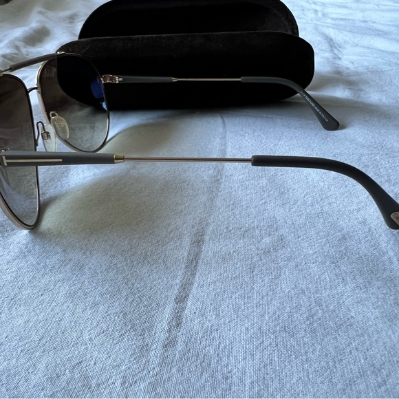 Tom Ford Sunglasses - Picture 3 of 5